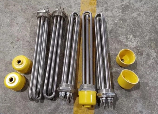 Durable Threaded Immersion Heater for Industrial Liquid Heating